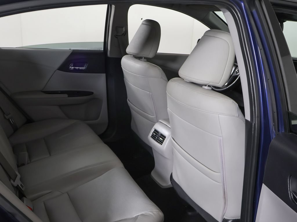 Used 2015 Honda Accord EX-L image 25