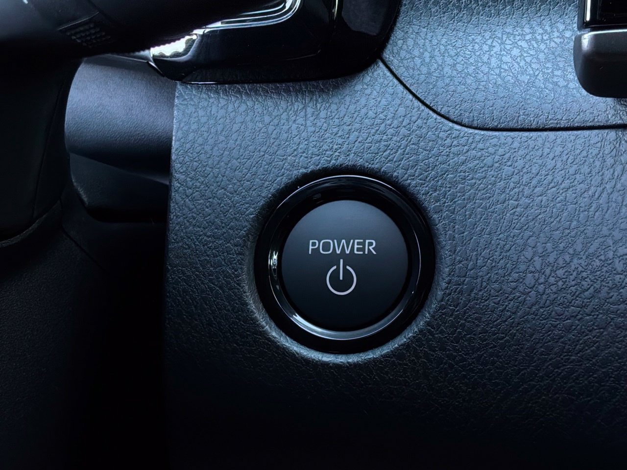 New 2026 Toyota Camry Hybrid FWD image 28