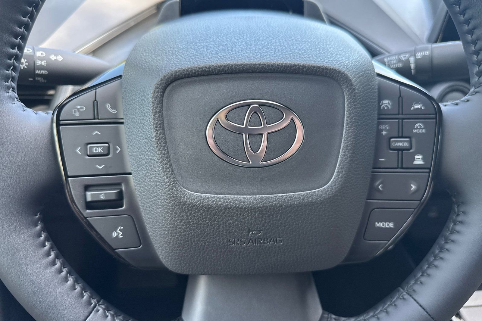 New 2026 Toyota Prius Plug-In Hybrid FWD image 26