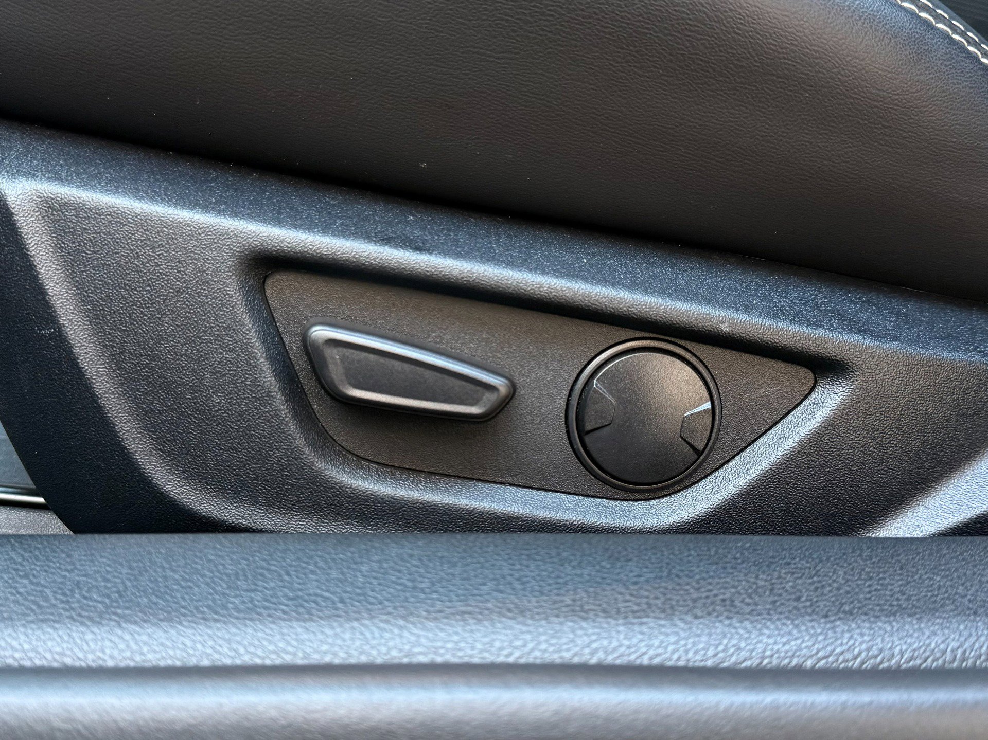 Used 2021 Ford Mustang Shelby GT500 w/ Technology Package image 13