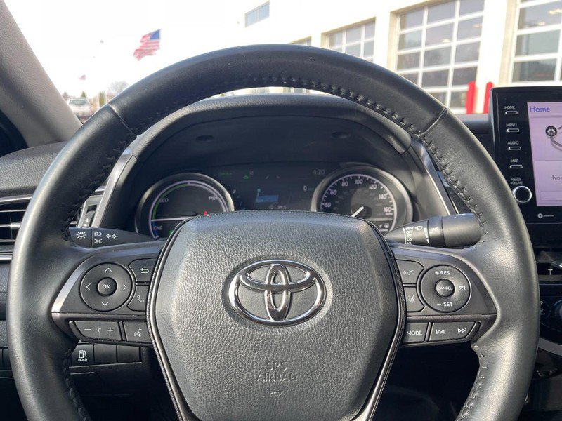 Used 2022 Toyota Camry XSE FWD image 15