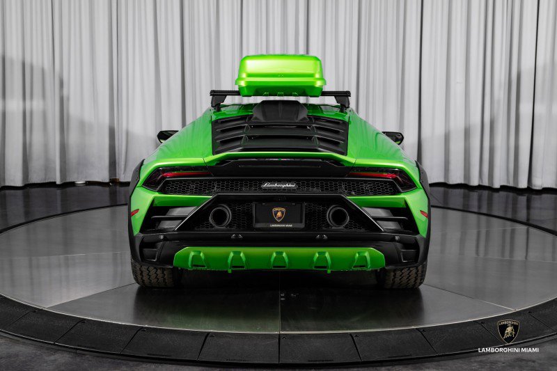 Used 2024 Lamborghini Huracan Sterrato image 20