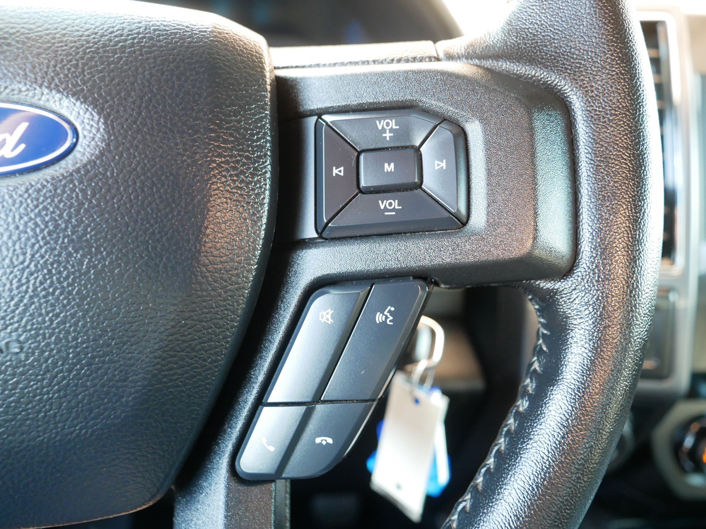 Used 2019 Ford F150 XLT w/ Equipment Group 302A Luxury AWD/4WD image 29