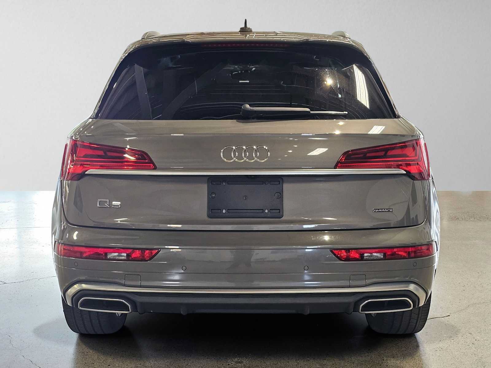 Used 2023 Audi Q5 2.0T Prestige w/ Prestige Package AWD/4WD image 4
