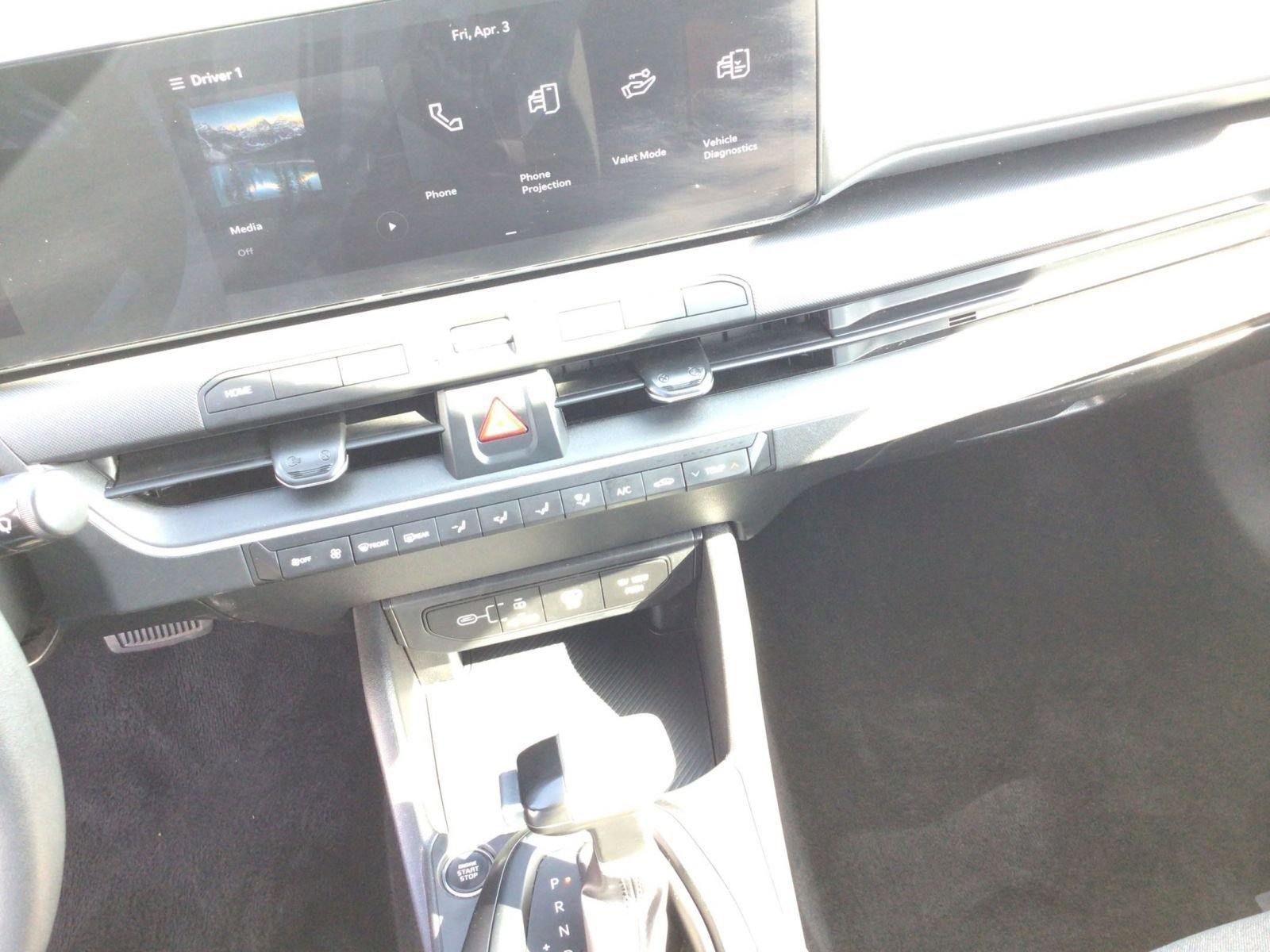 Used 2025 Kia K4 LXS image 17