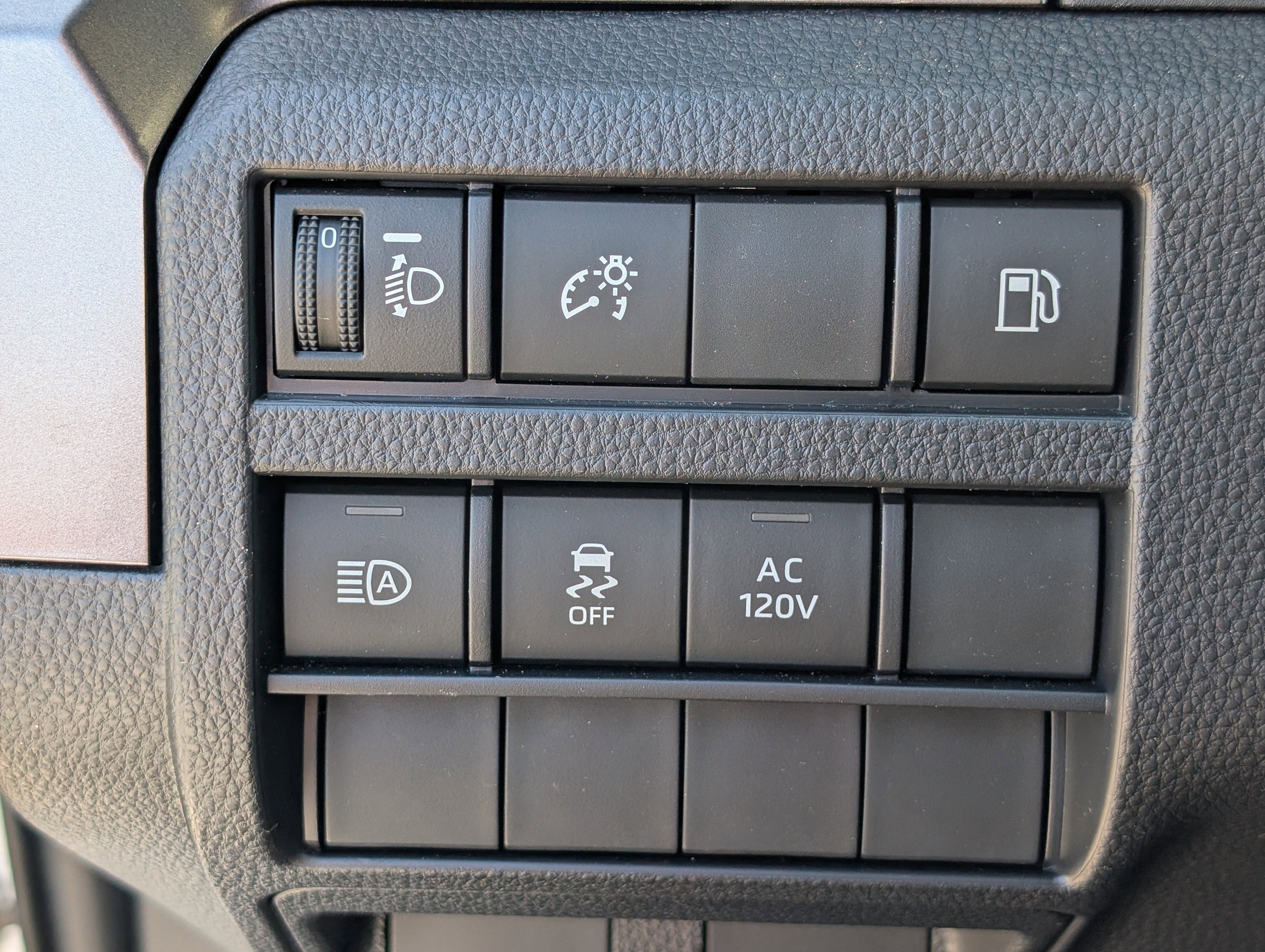 Used 2025 Toyota 4Runner TRD Off-Road image 19