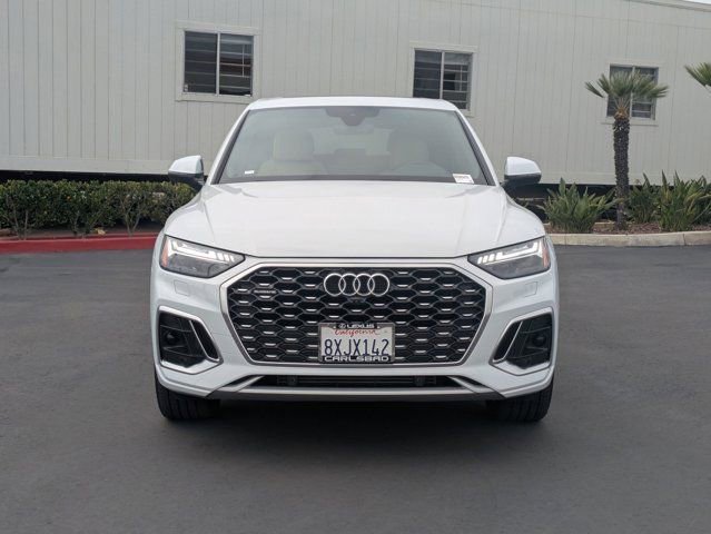 Used 2021 Audi Q5 Prestige w/ Prestige Package AWD/4WD image 2