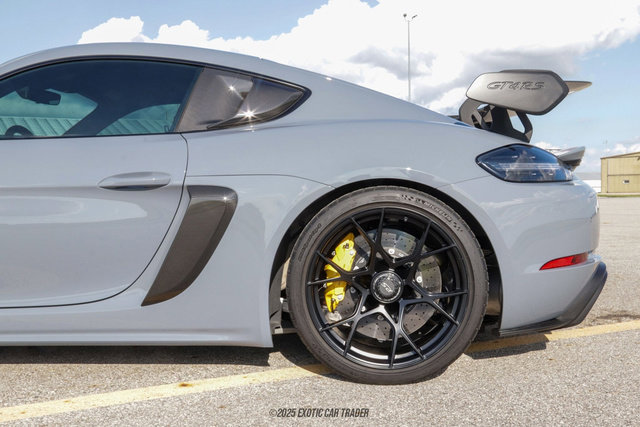 Used 2023 Porsche 718 Cayman GT4 RS image 5