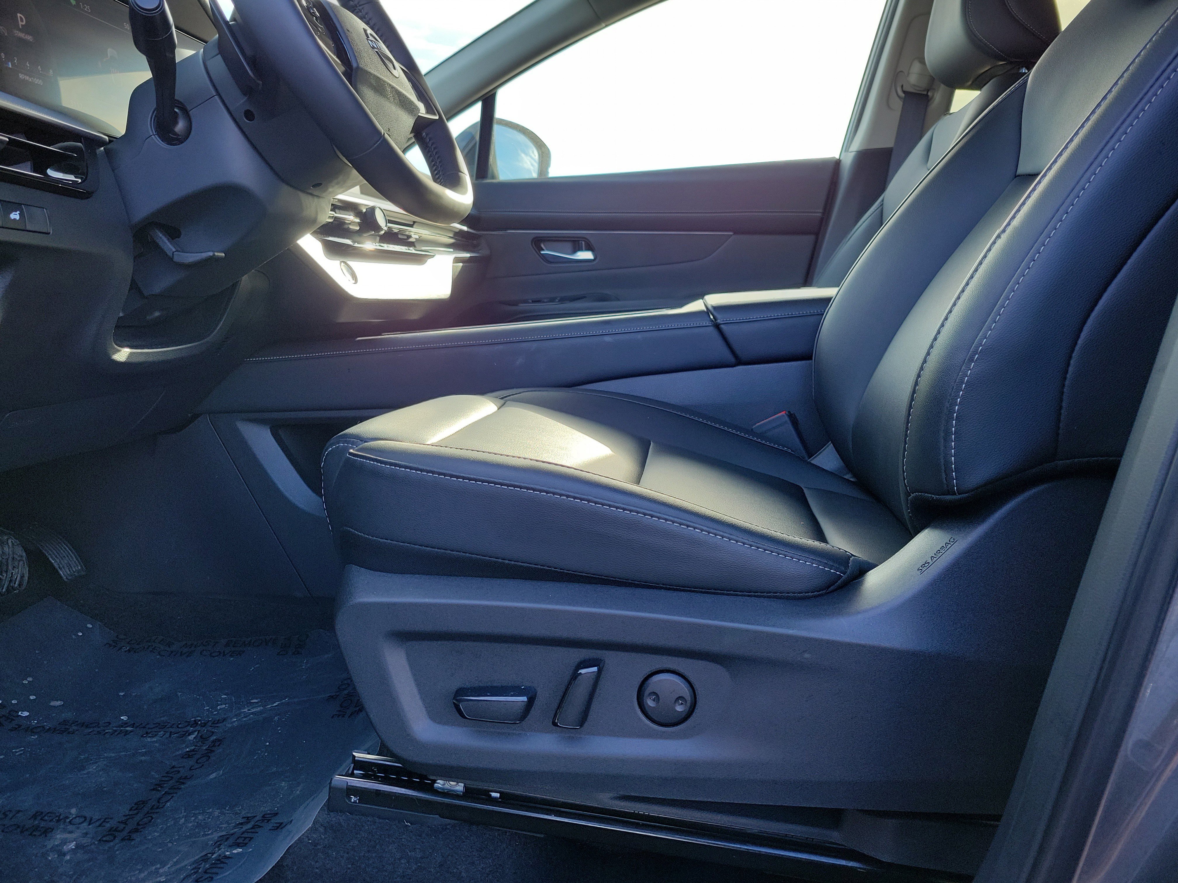 Certified 2025 Nissan Murano SV image 16