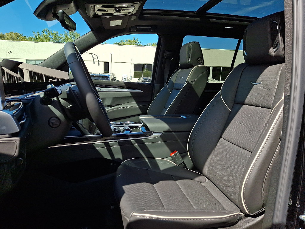 New 2026 Cadillac Escalade Sport w/ Touring Package AWD/4WD image 9