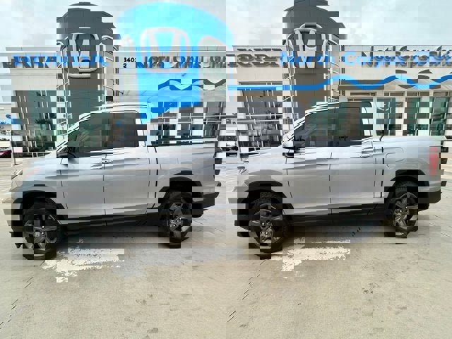 Used 2023 Honda Ridgeline RTL-E image 2