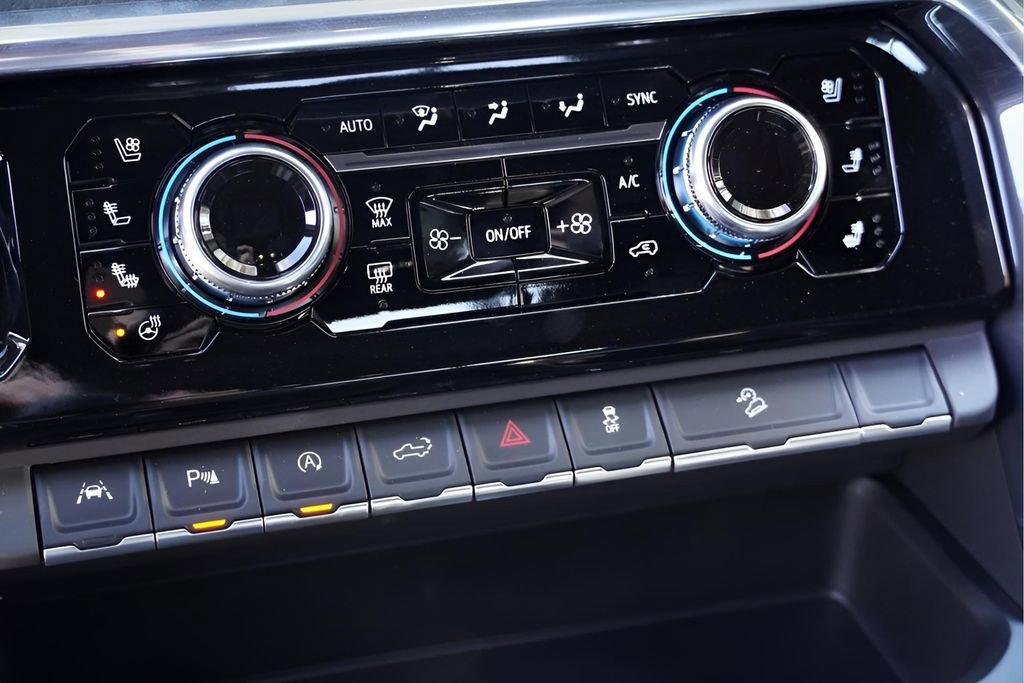 New 2026 GMC Sierra 1500 Denali AWD/4WD image 17