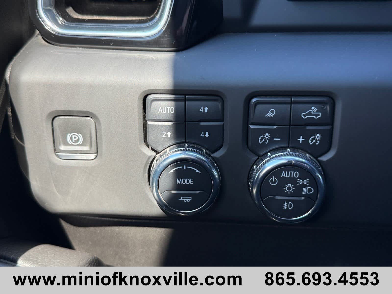 Used 2024 GMC Sierra 3500 Denali w/ Denali Reserve Package AWD/4WD image 37
