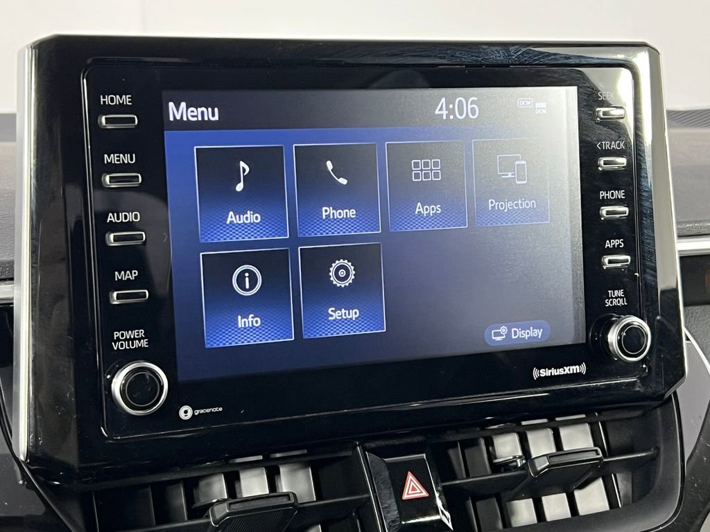 Used 2021 Toyota Corolla LE image 24