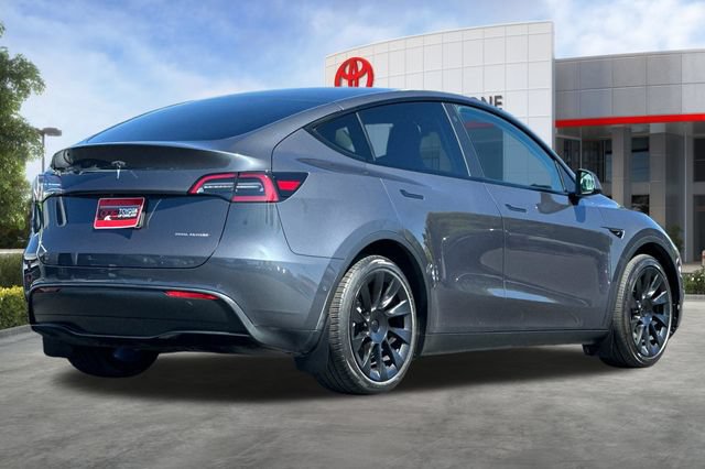 Used 2021 Tesla Model Y Long Range AWD/4WD image 4