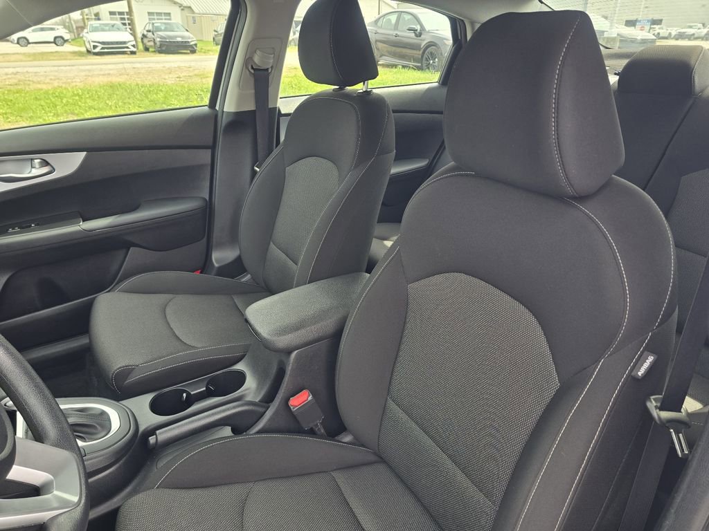 Used 2024 Kia Forte LXS image 12