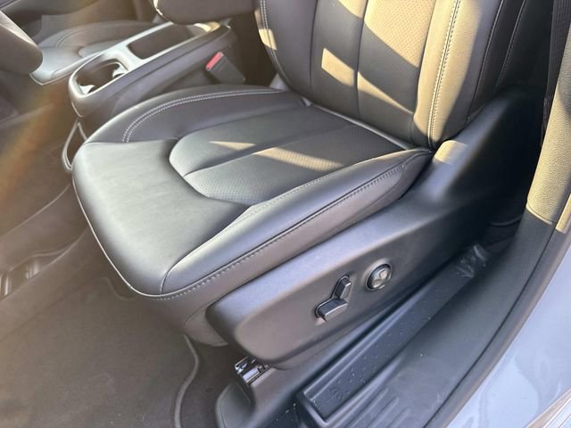New 2026 Chrysler Pacifica Select image 19