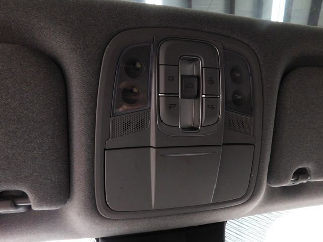 Used 2020 Hyundai Santa Fe SEL w/ Convenience + Premium Package image 26