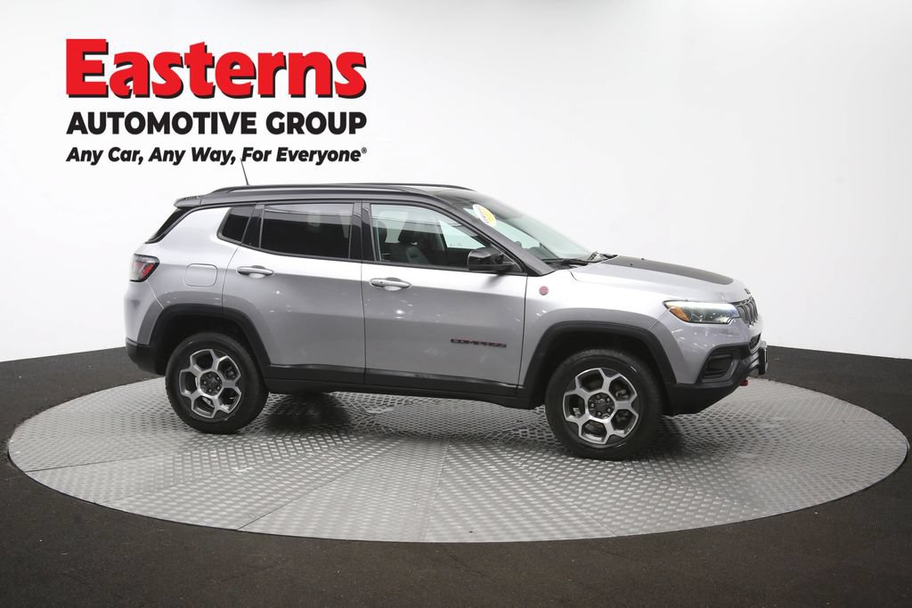 Used 2022 Jeep Compass Trailhawk w/ Trailhawk Elite Group AWD/4WD image 48