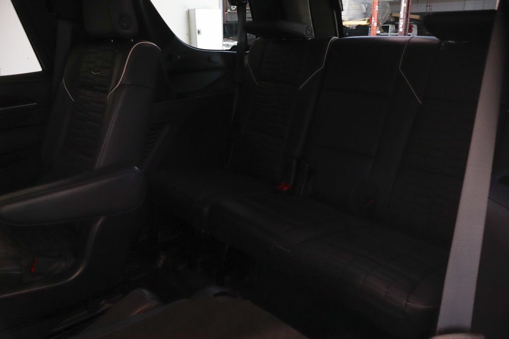 Used 2022 Cadillac Escalade Sport Platinum w/ LPO, ONYX Package AWD/4WD image 45