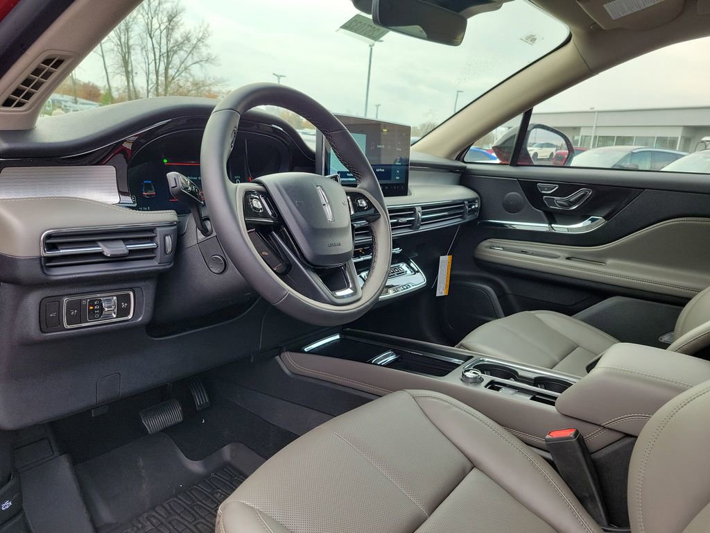 New 2026 Lincoln Corsair Premiere image 20