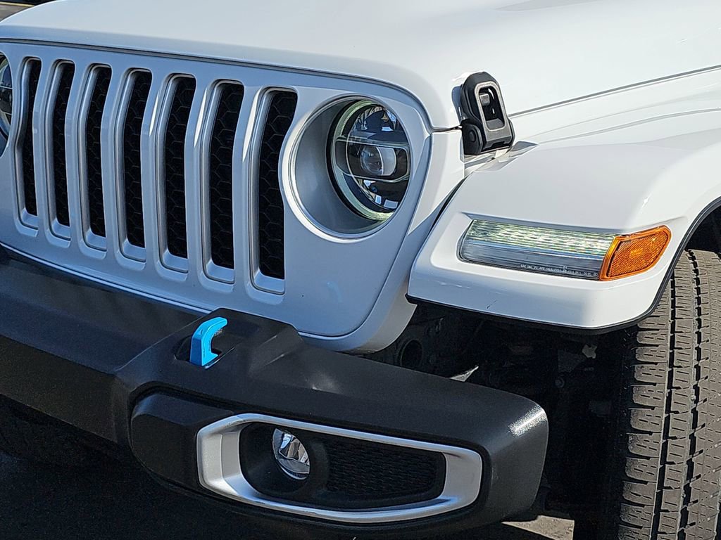 Used 2022 Jeep Wrangler Unlimited Sahara w/ Cold Weather Group image 36