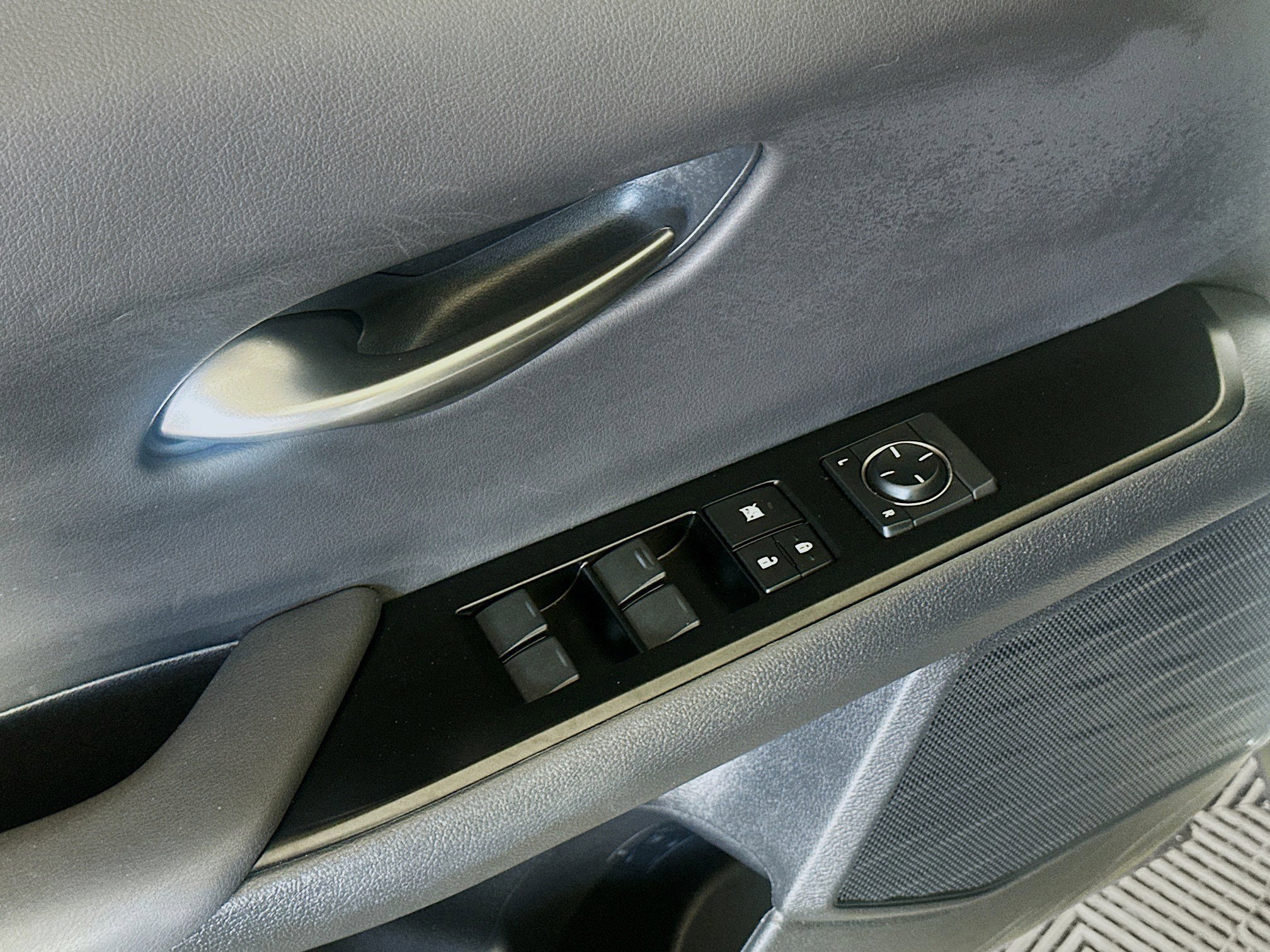 Used 2024 Lexus UX 250h F Sport image 15