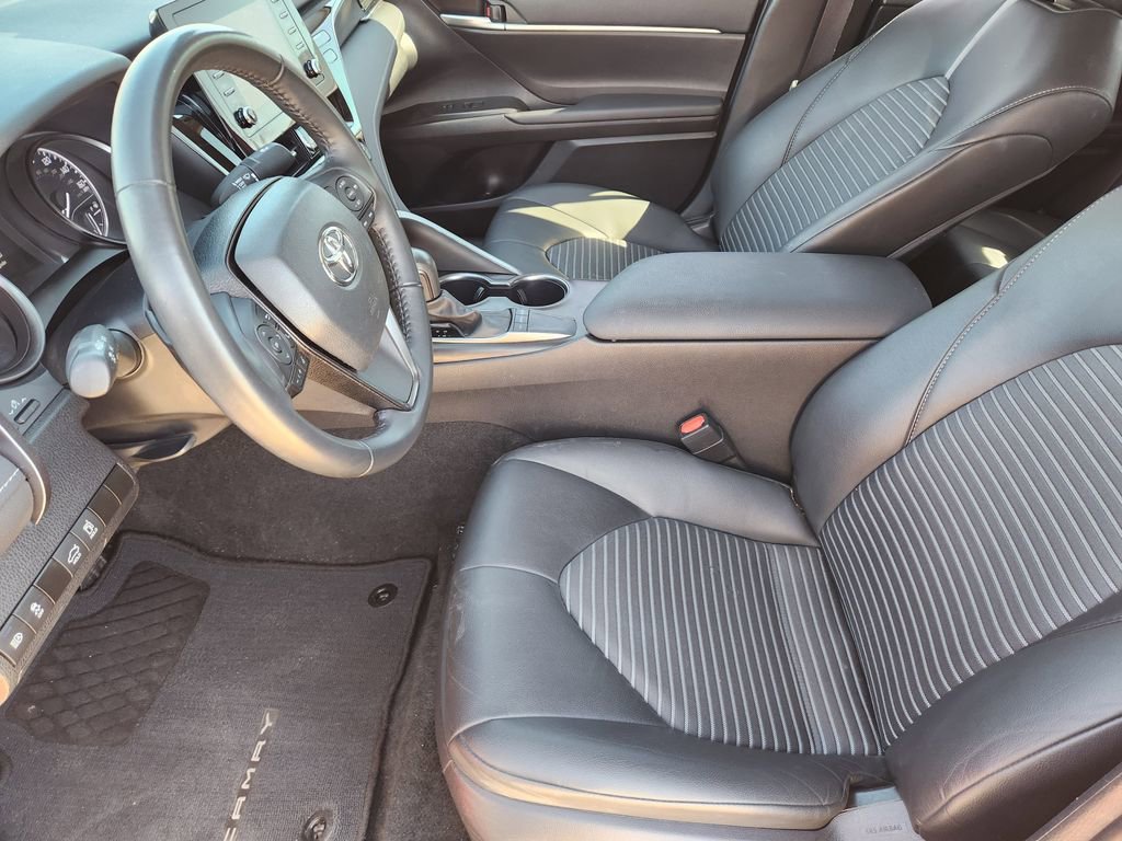 Used 2024 Toyota Camry SE image 16