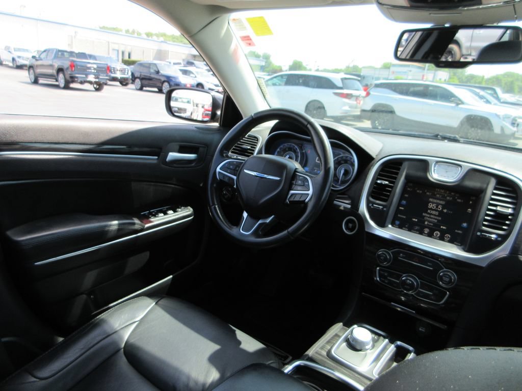 Used 2016 Chrysler 300 Limited AWD/4WD image 24