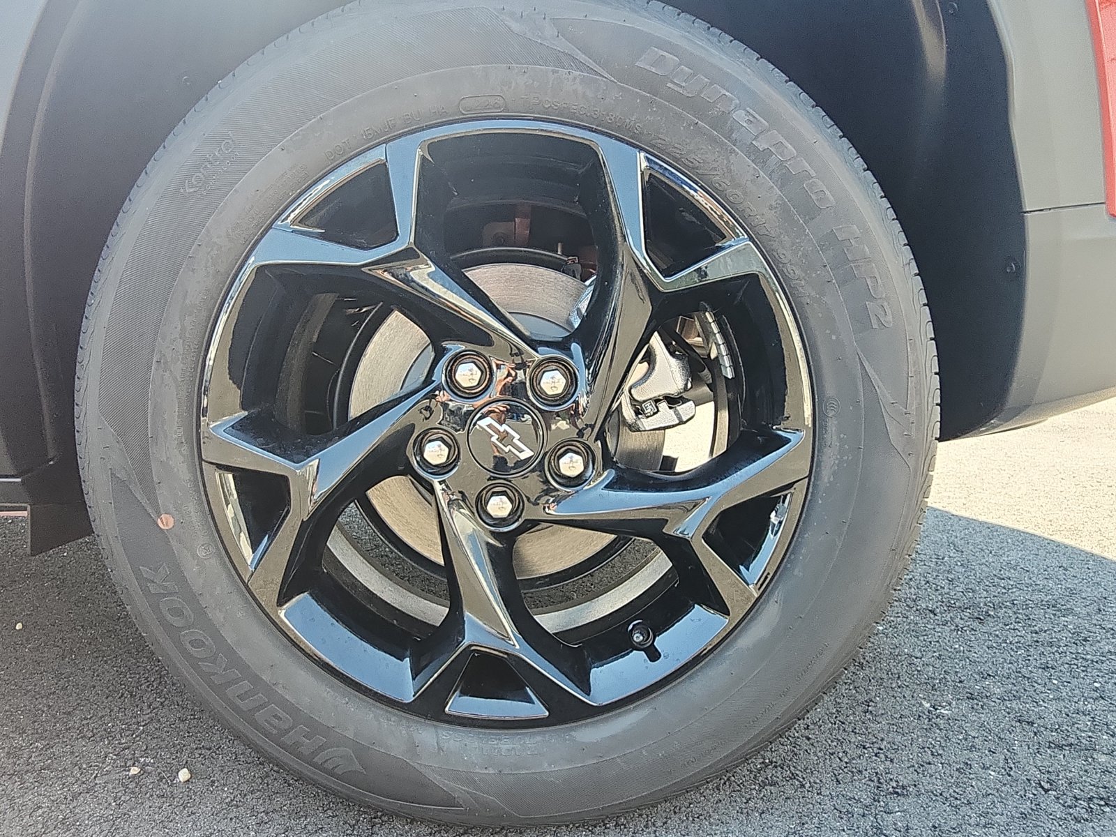 New 2026 Chevrolet Trax LT w/ Driver Confidence Package FWD image 9