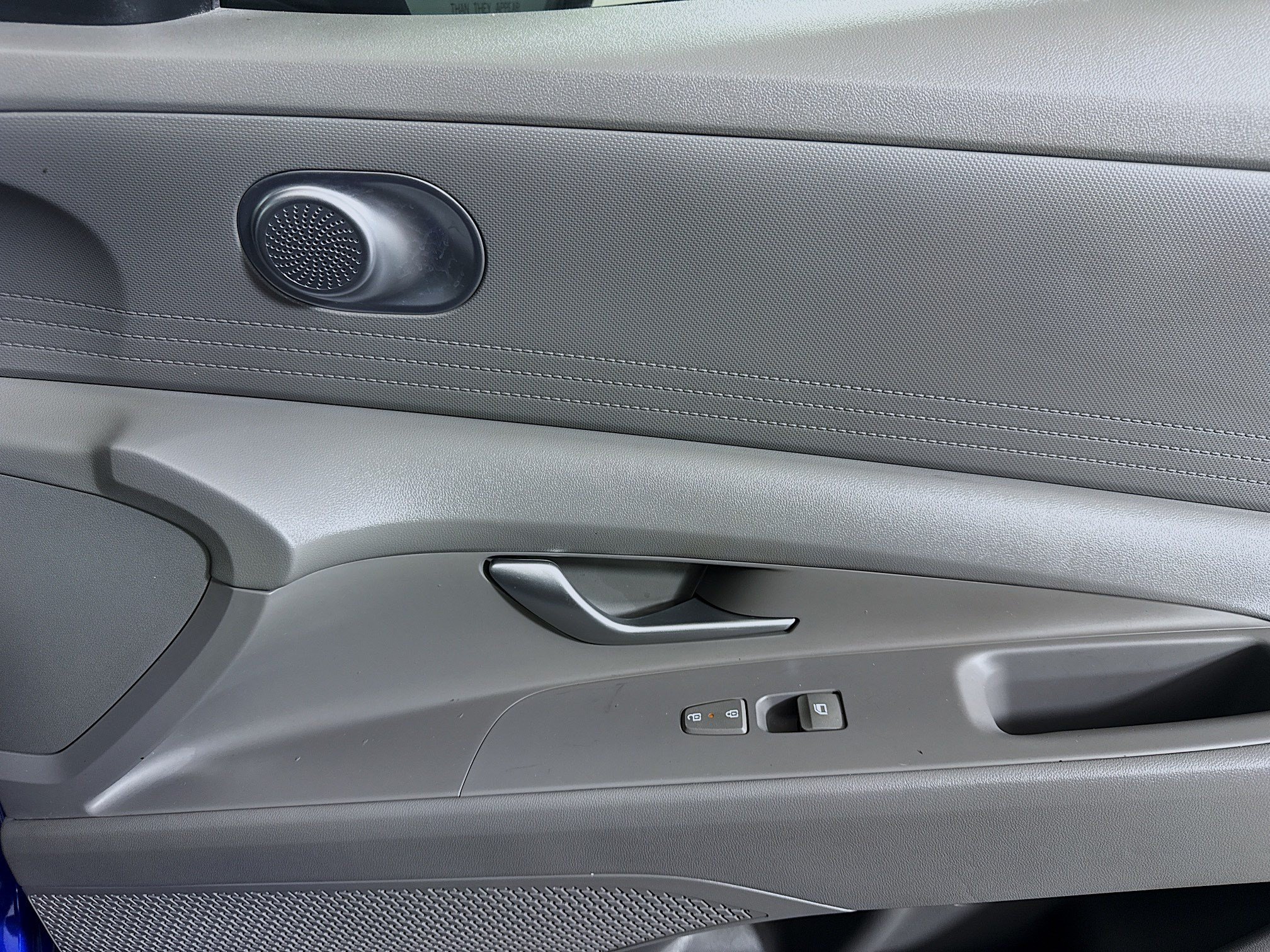 Used 2024 Hyundai Elantra SE FWD image 30