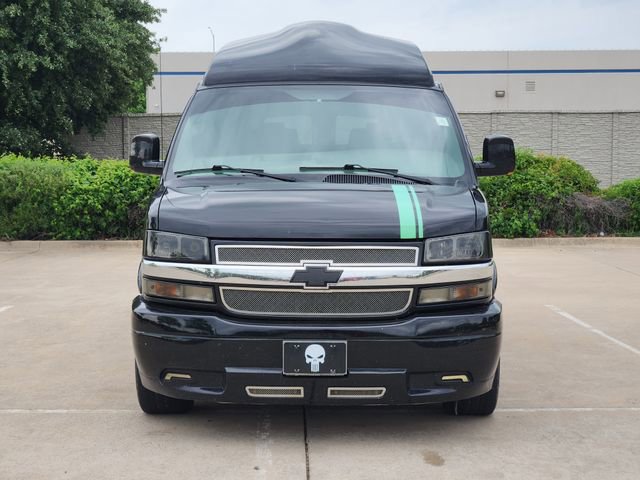 Used 2012 Chevrolet Express 2500 LT image 2