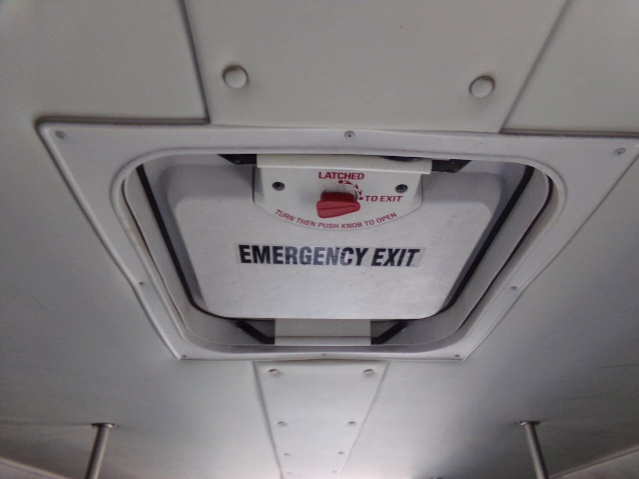 Used 2012 Ford E-450 and Econoline 450 Super Duty w/ Shuttle Bus Prep Pkg image 21