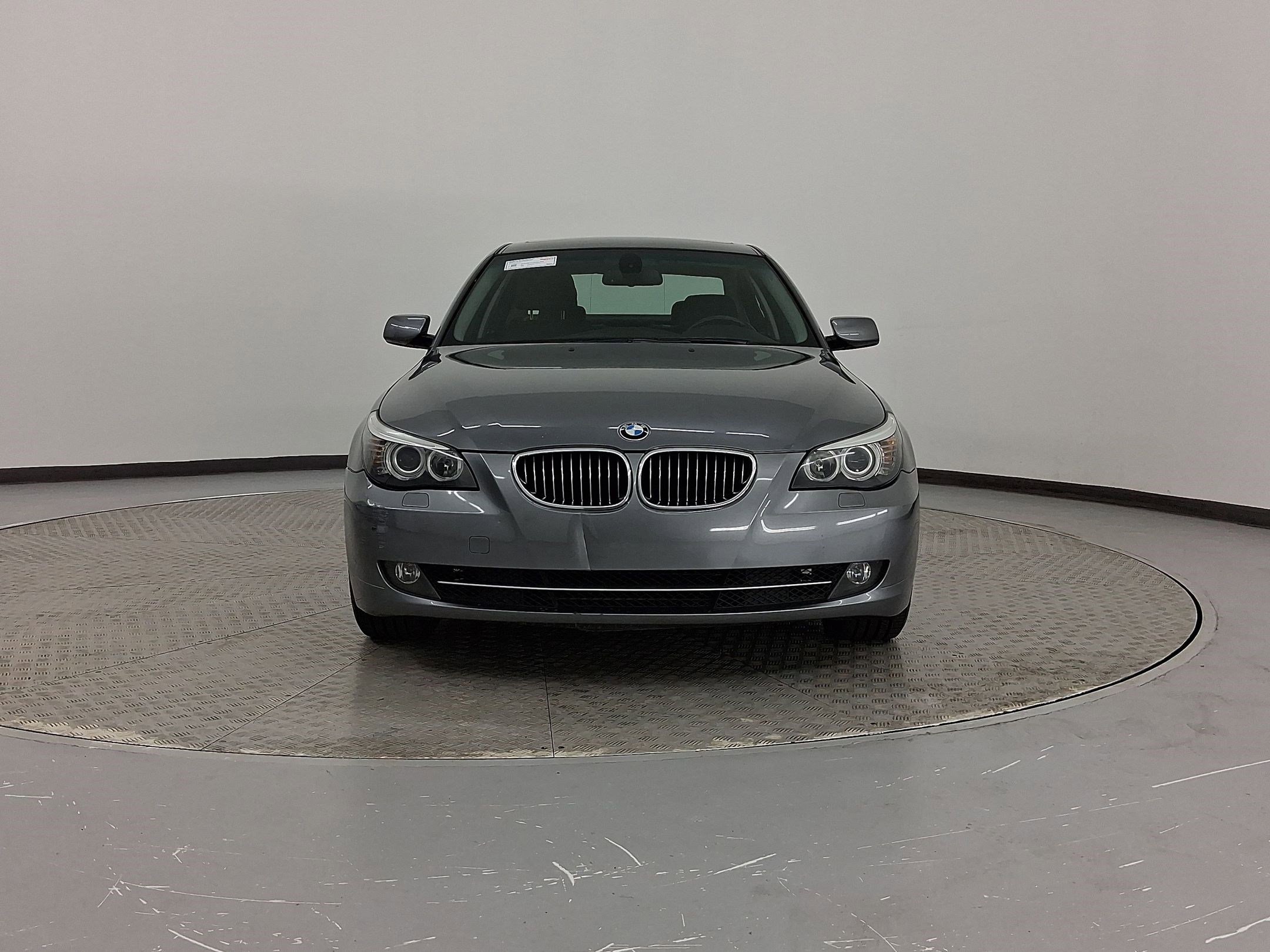 Used 2010 BMW 528i Sedan image 6
