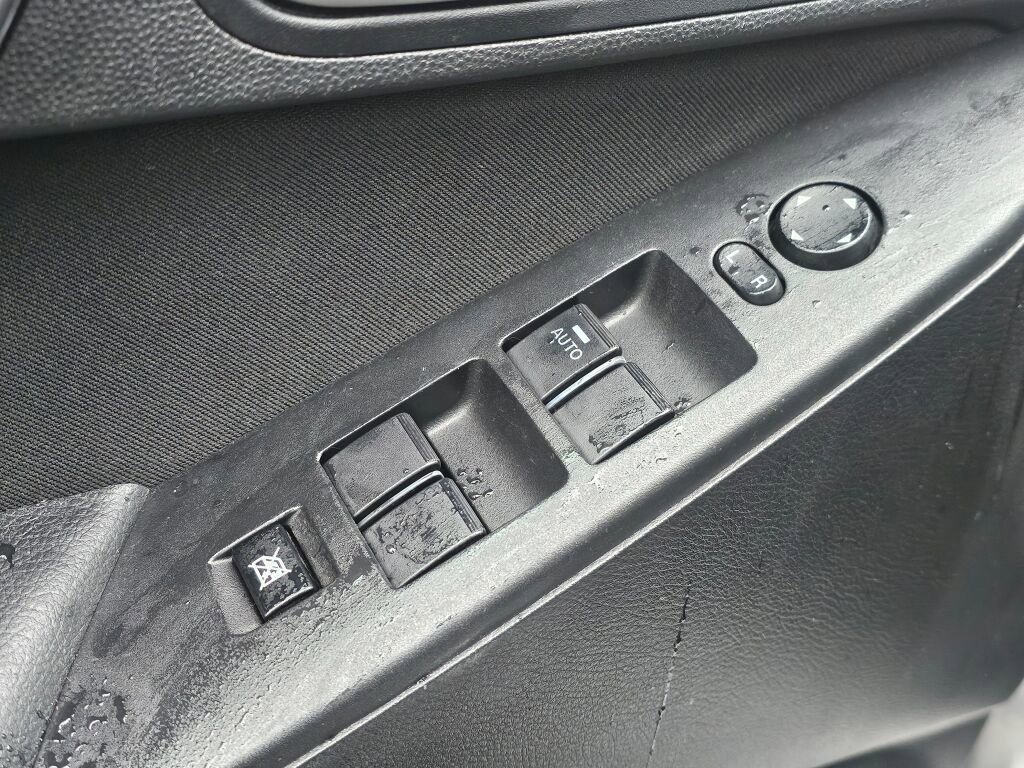 Used 2013 MAZDA MAZDA3 i SV w/ Convenience Pkg image 26