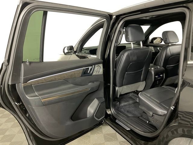 Used 2025 Buick Enclave Avenir w/ Super Cruise Package image 32