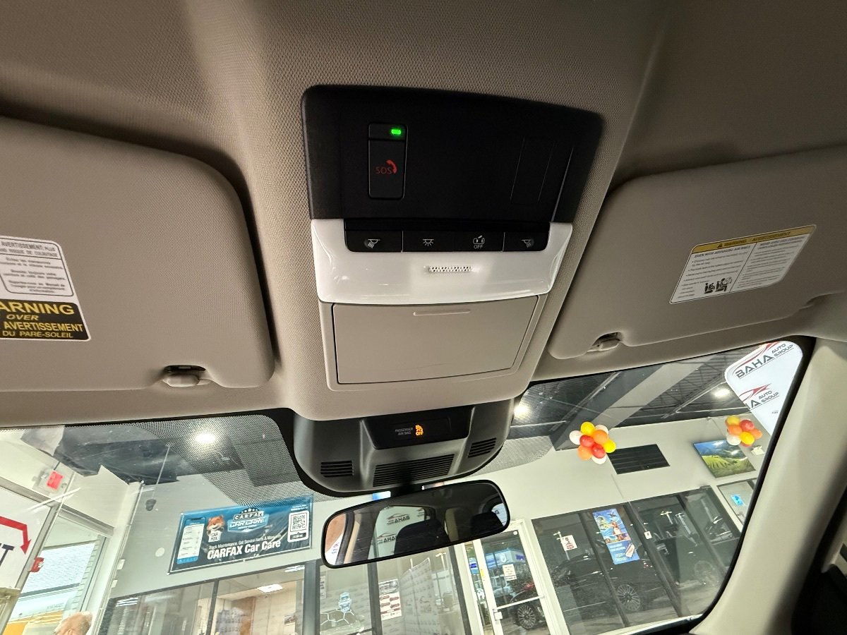 Used 2023 Nissan Rogue SV image 23