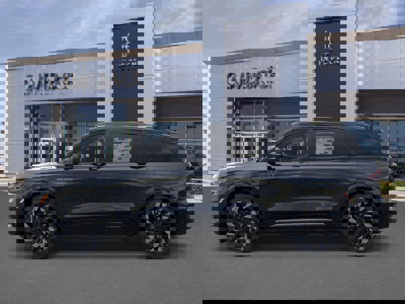 New 2026 Lincoln Nautilus Reserve w/ Jet Appearance Package image 3