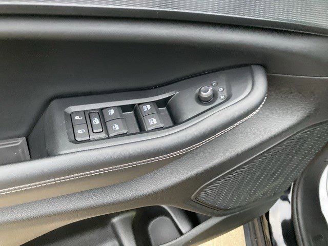 Certified 2023 Jeep Grand Cherokee Laredo w/ Luxury Tech Group I image 10