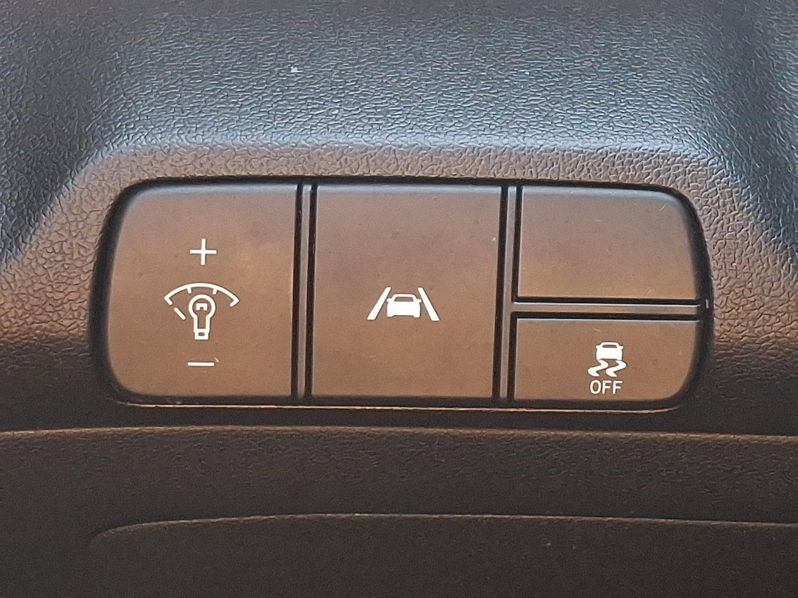 Used 2023 Hyundai Elantra SEL image 26