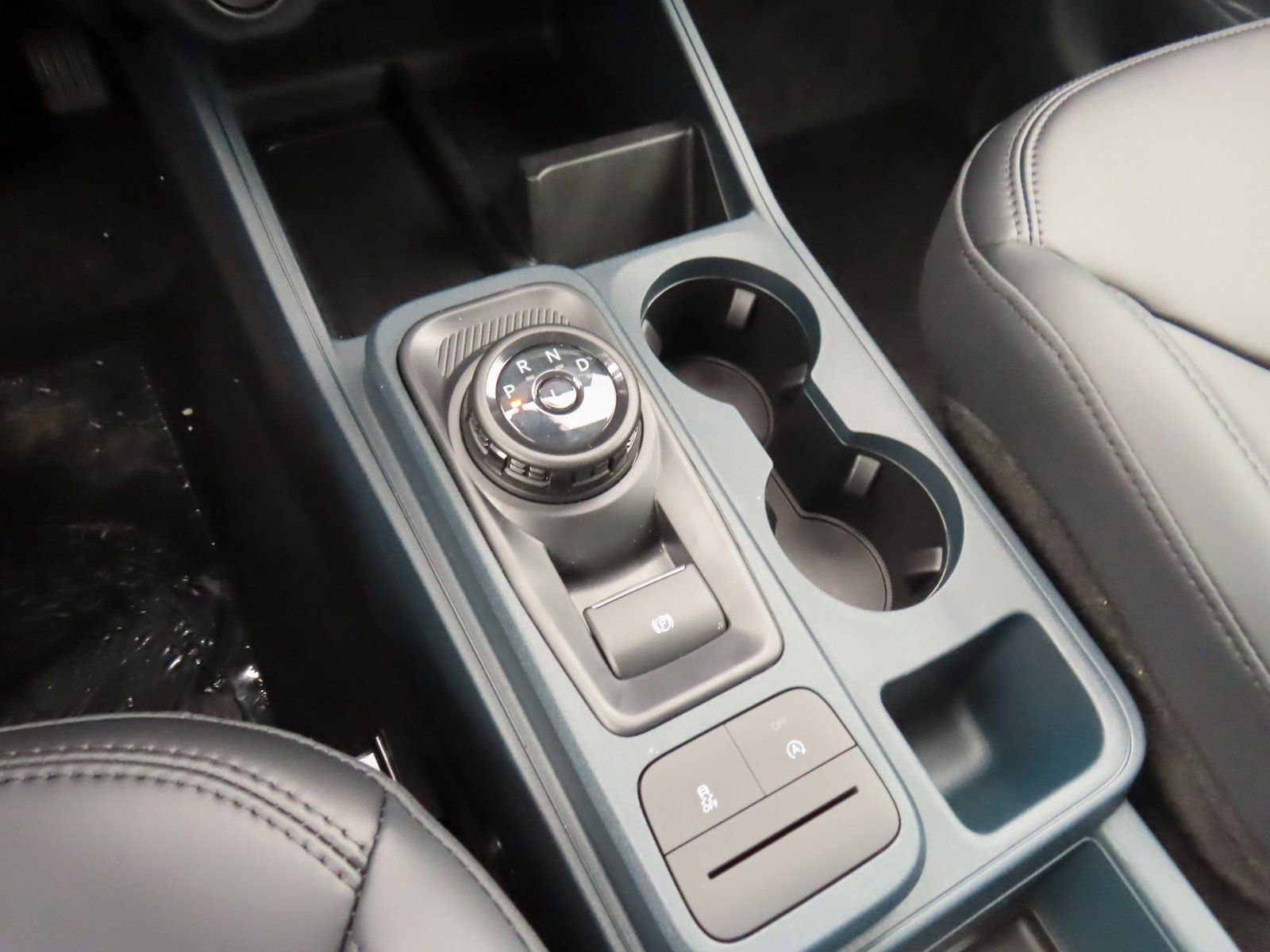 New 2026 Ford Maverick Lariat w/ Black Appearance Package image 14