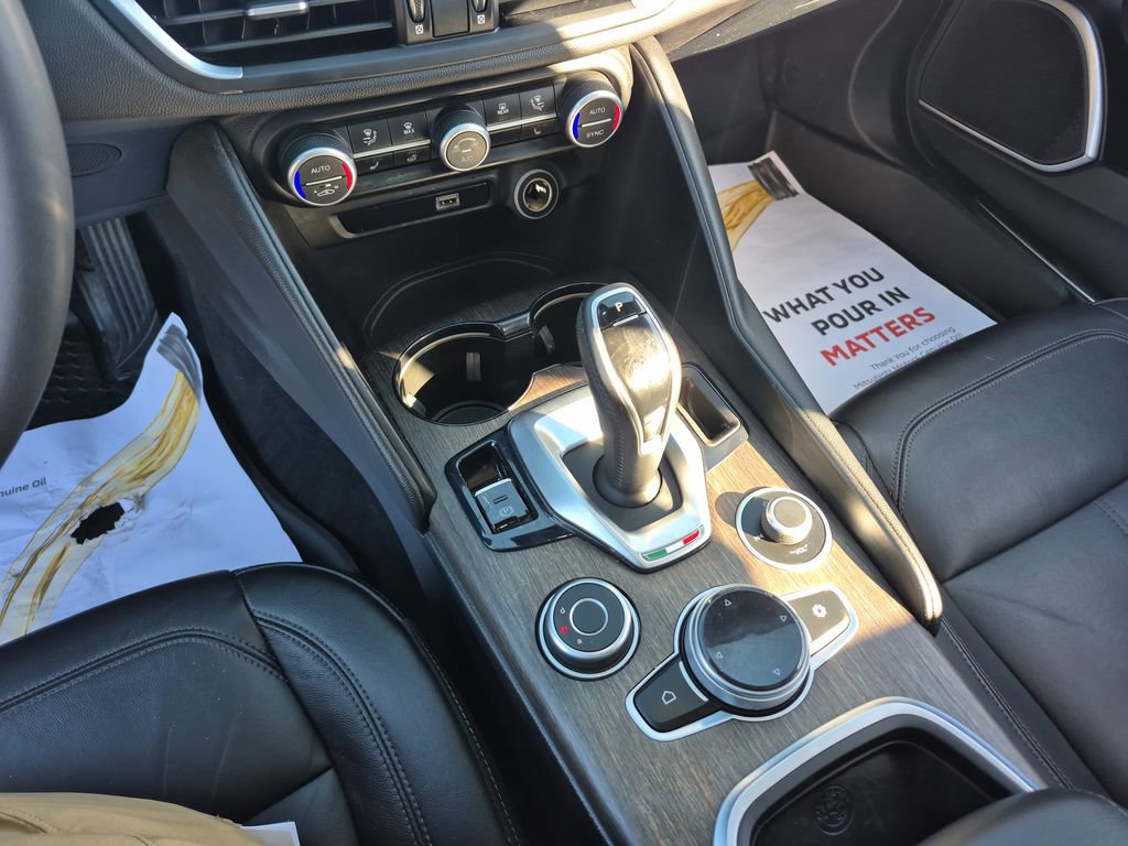 Used 2021 Alfa Romeo Giulia Ti image 12