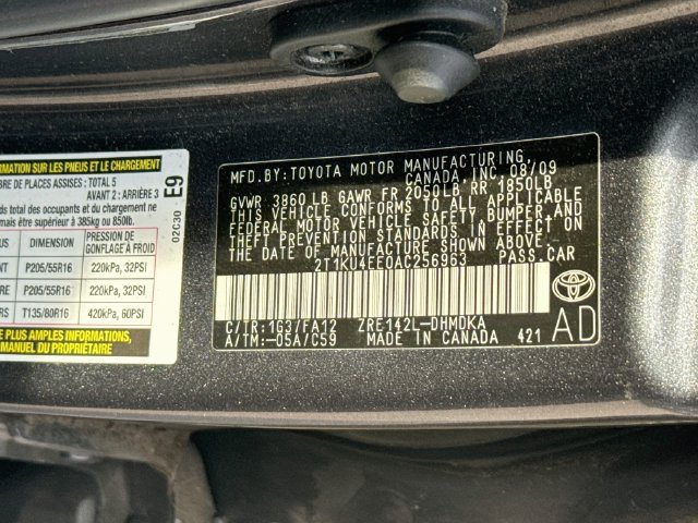 Used 2010 Toyota Matrix FWD image 23