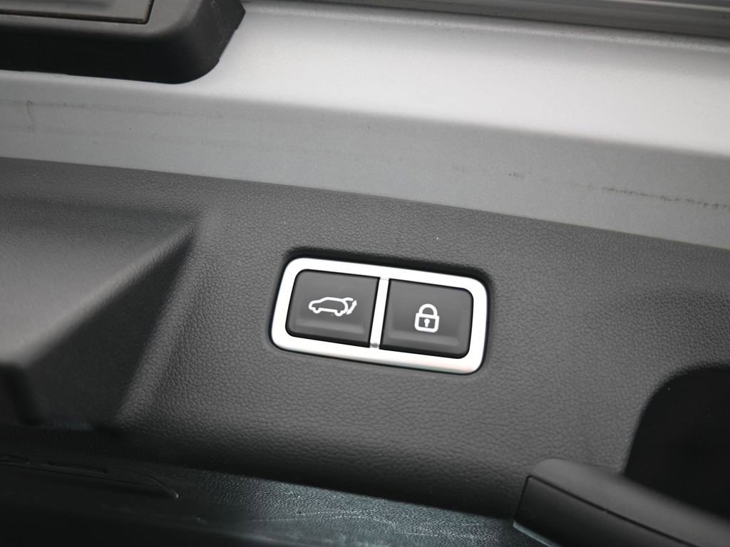 Used 2023 Kia Sorento SX image 41