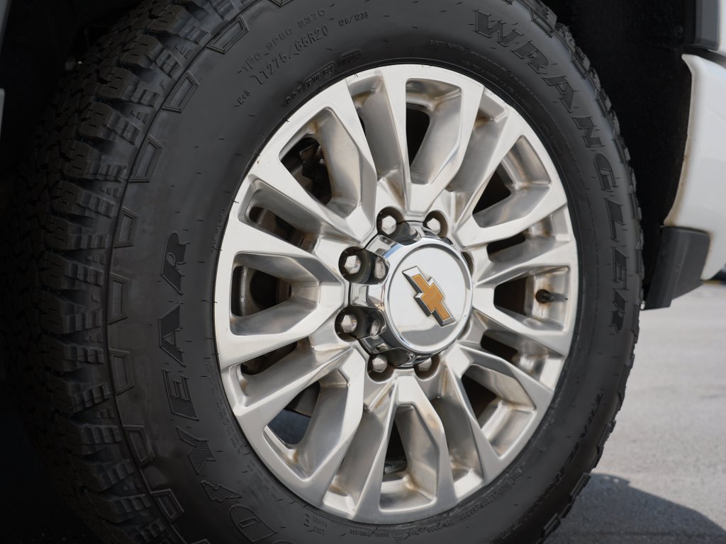 Certified 2022 Chevrolet Silverado 3500 High Country w/ Z71 Off-Road Package AWD/4WD image 33