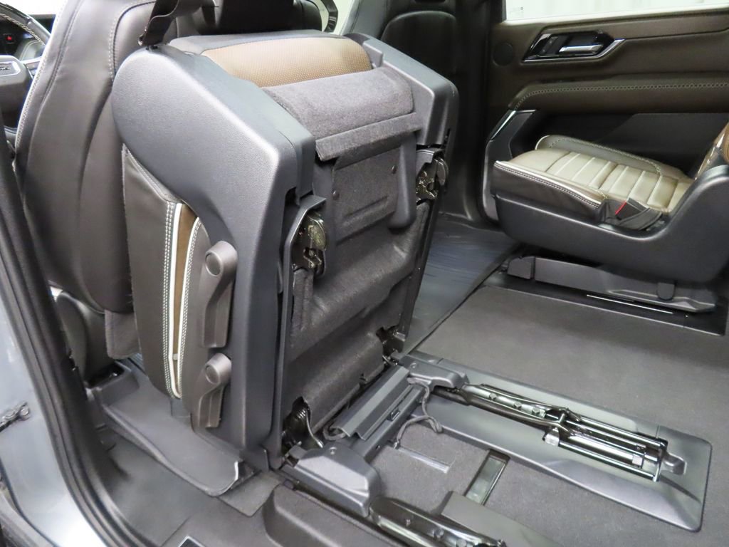 Used 2025 GMC Yukon XL Denali Ultimate AWD/4WD image 72