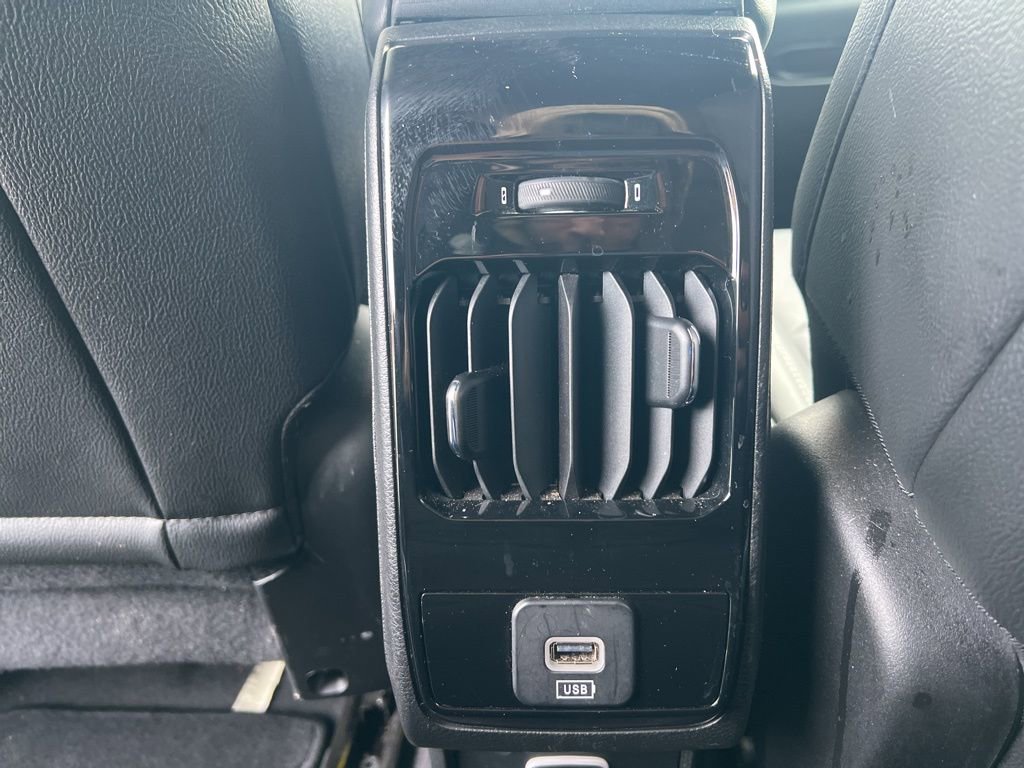 Used 2025 Jeep Compass Limited image 28