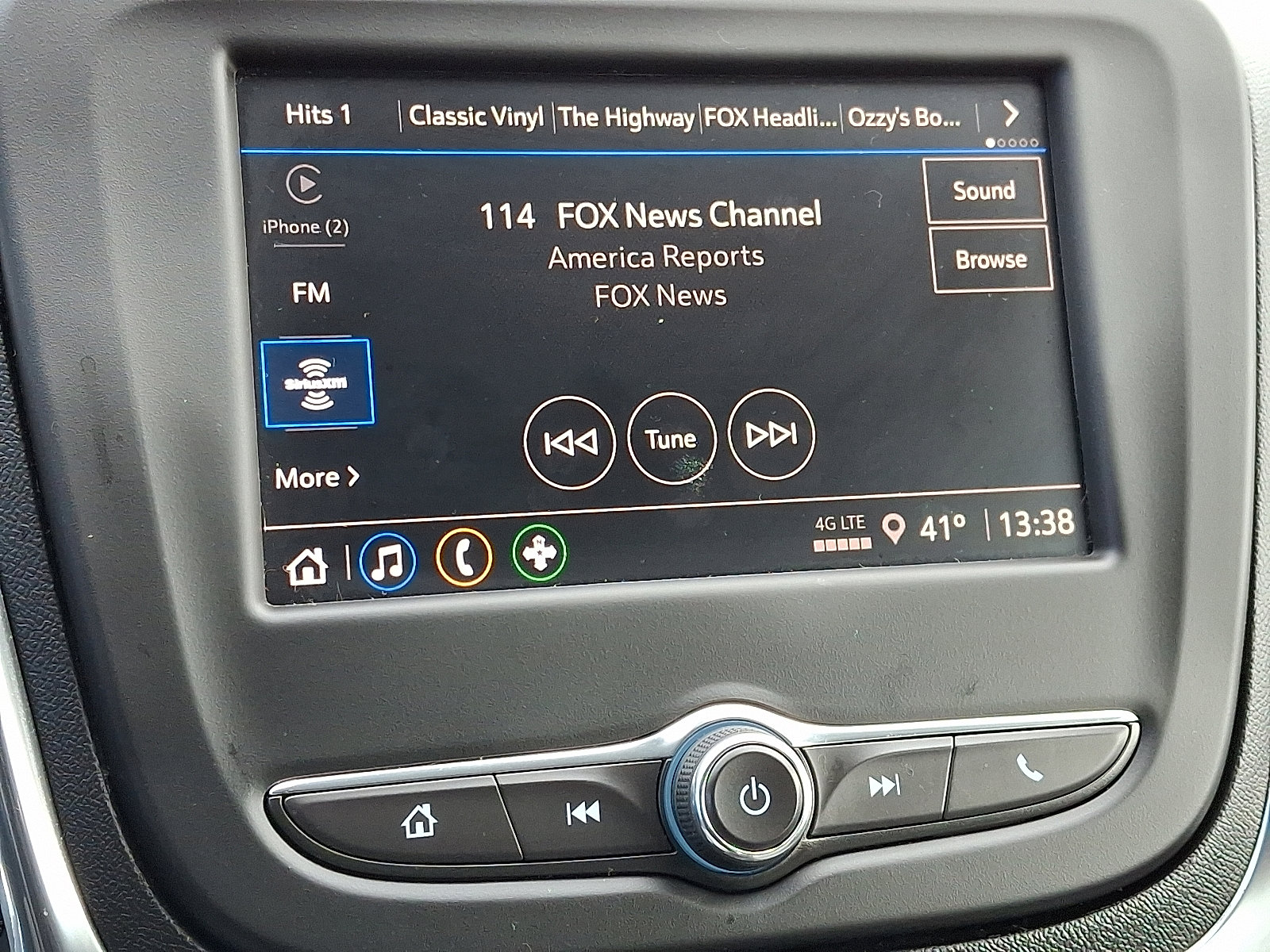 Used 2023 Chevrolet Equinox LT image 17