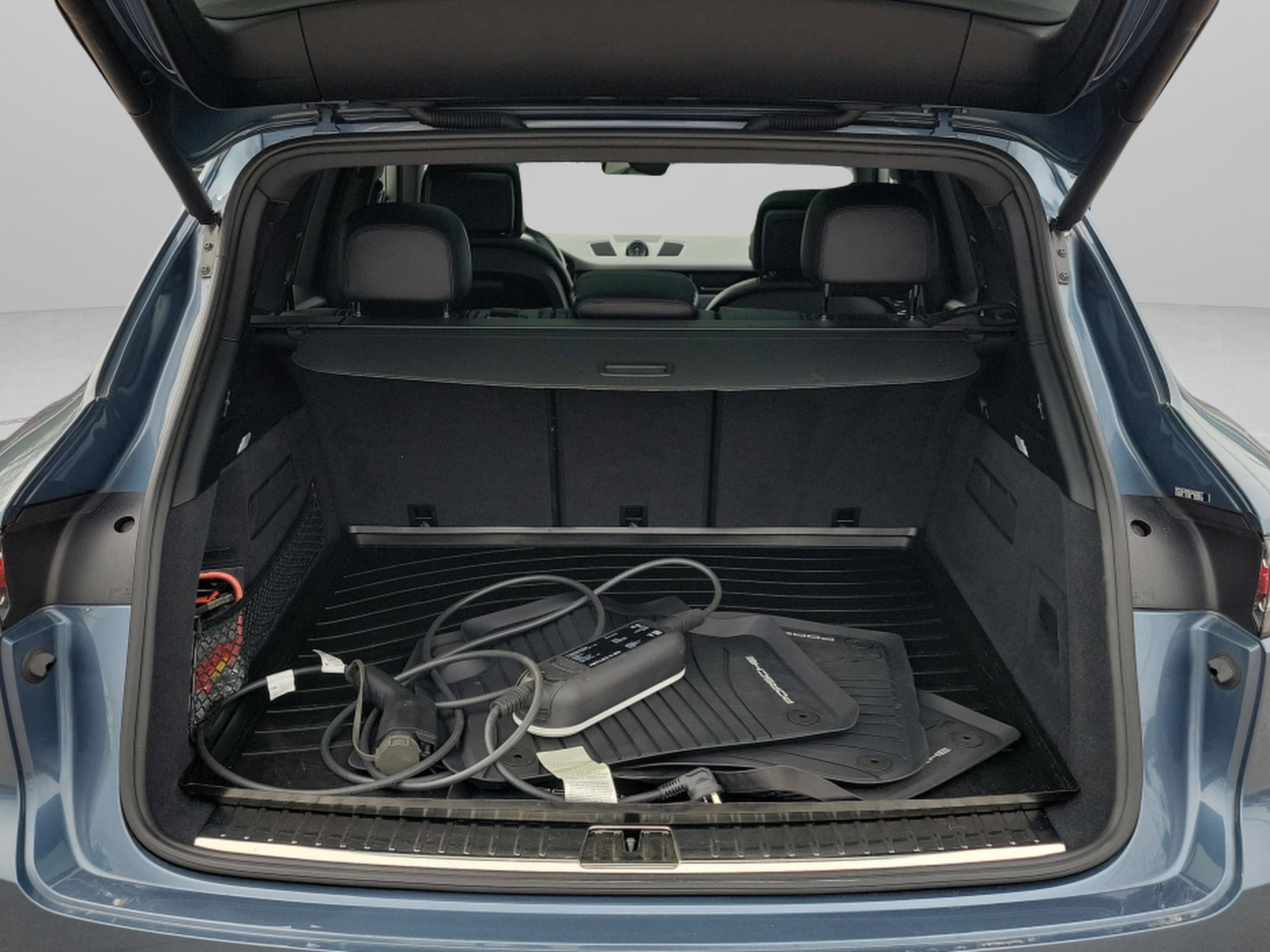 Used 2020 Porsche Cayenne E-Hybrid image 9