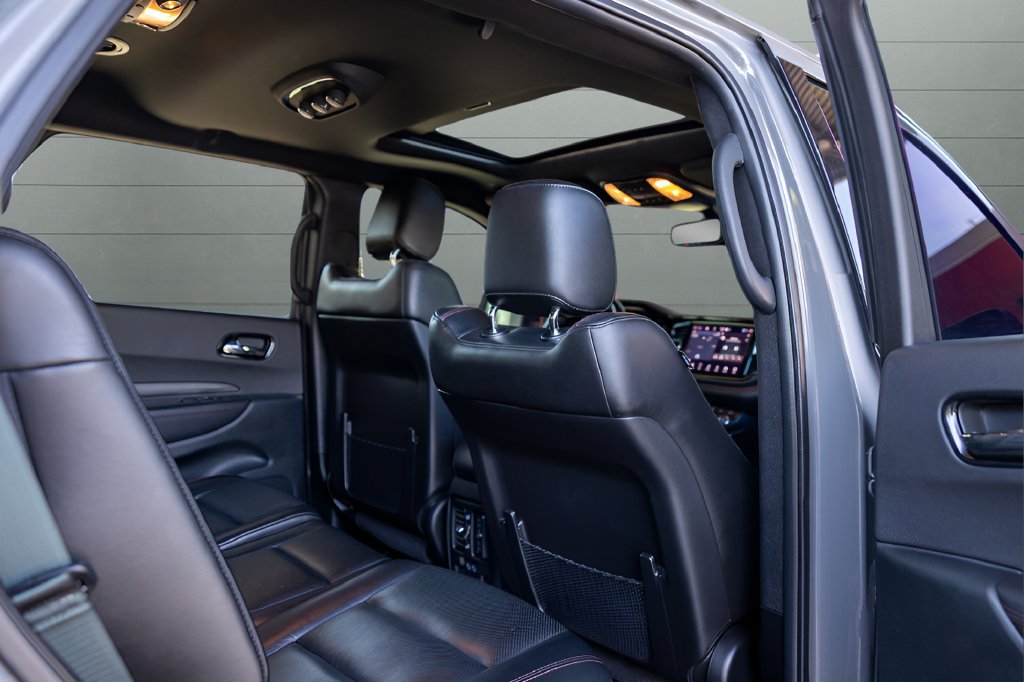 Used 2022 Dodge Durango R/T w/ Blacktop Package AWD/4WD image 65